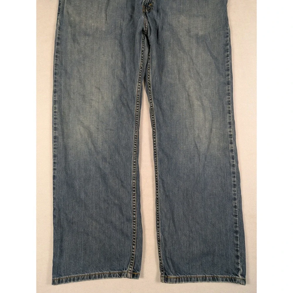 Levis levis 559